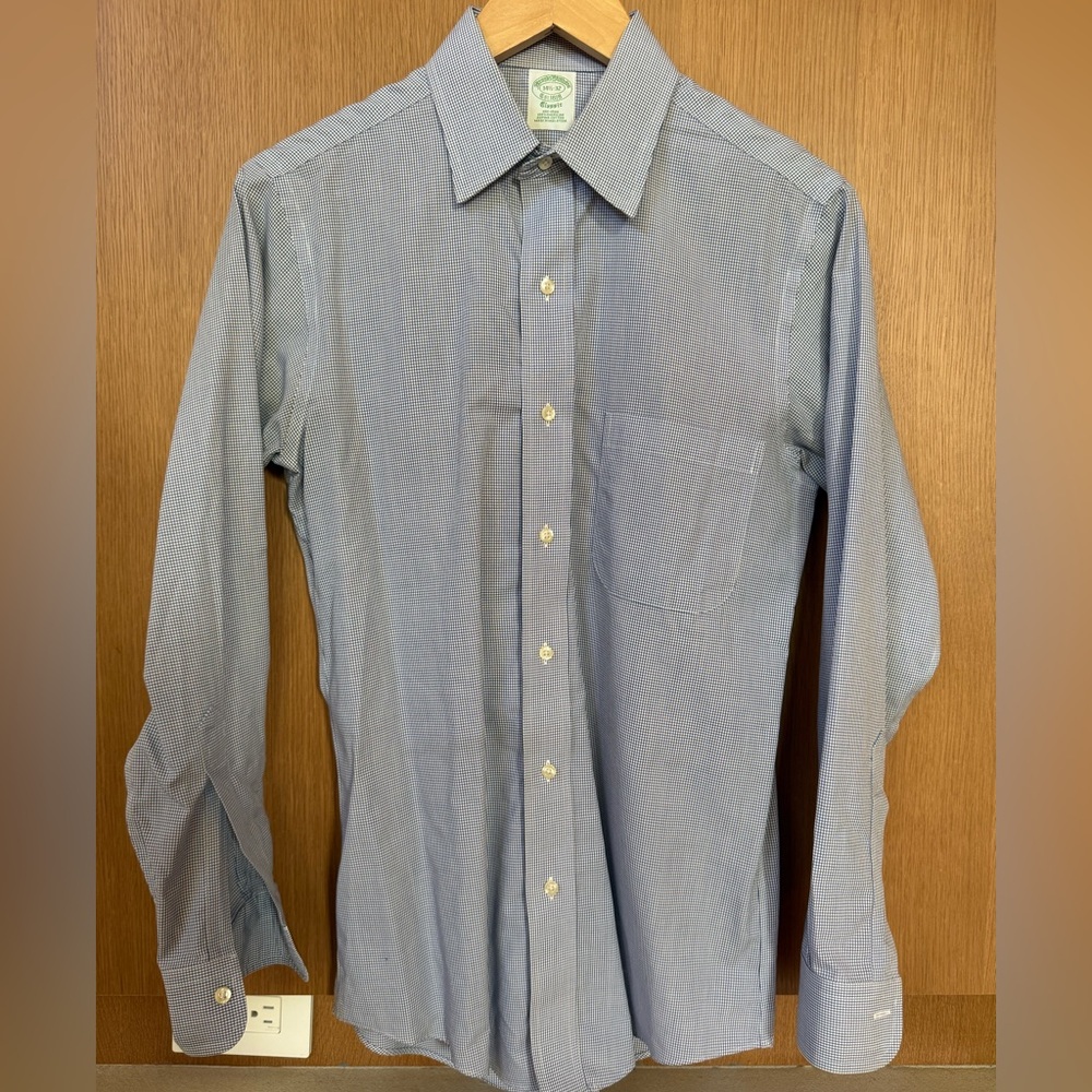Brooks Brothers classy timeless Blue and white checkered button-up shirt